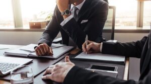 maestria-online-en-derecho-de-empresas-en-colombia