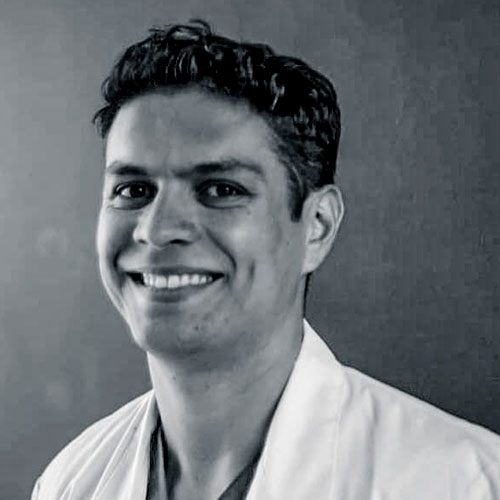 Dr. Rolando Carrasco