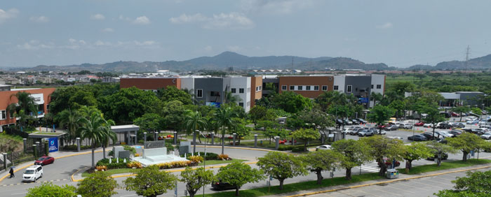 Campus UEES